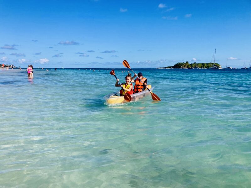 location de kayak transparent / paddle transparent / kayak de mer / paddle gonflable / transat avec paraosol